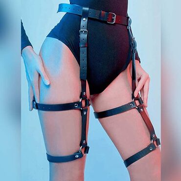 Sexy Goth Thigh Holster Garters