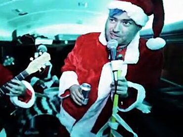 The Christmas Punk Playlist - Punky Songs To Jingle Your Bells