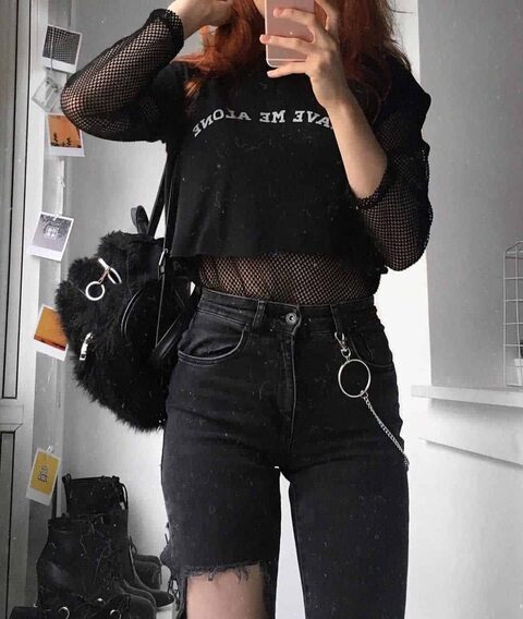 Get In The Teen Spirit With These Grunge Outfit Ideas