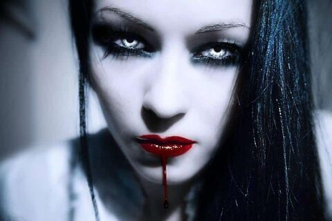 Becoming a Vampire Goth - Do You Have The Bite For It?