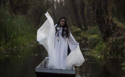 Can Goths Wear White?