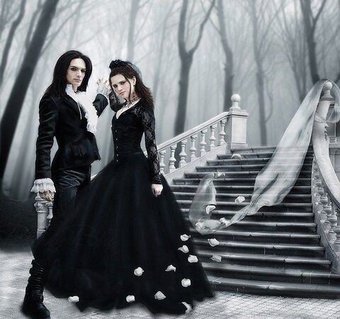 The Classic Clothing Guide: How To Dress Like A Victorian Goth