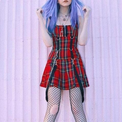 4 Easy Ways to get the 'Grunge Girl' Aesthetic