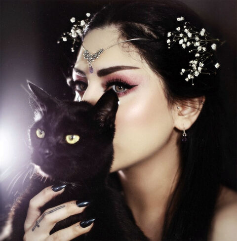 Dancing to a Darker Beat: Mahafsoun on Blending Belly Dance with Gothic and Metal Influences