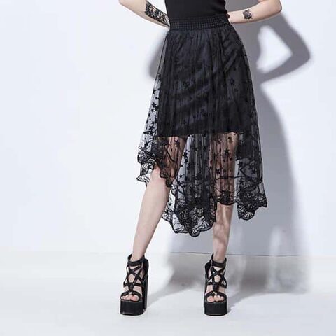 The Classic Clothing Guide: How To Dress Like A Victorian Goth