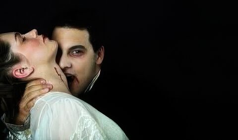 Becoming a Vampire Goth - Do You Have The Bite For It?