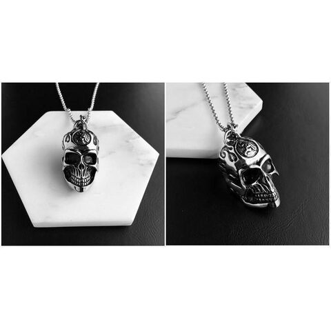 Awesome Skulls Pendant For Guys - The Black Ravens