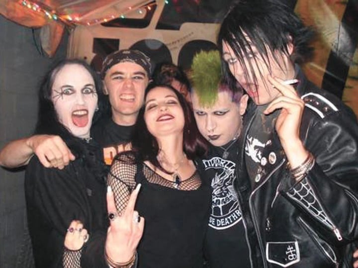 How to Get into the Goth Scene