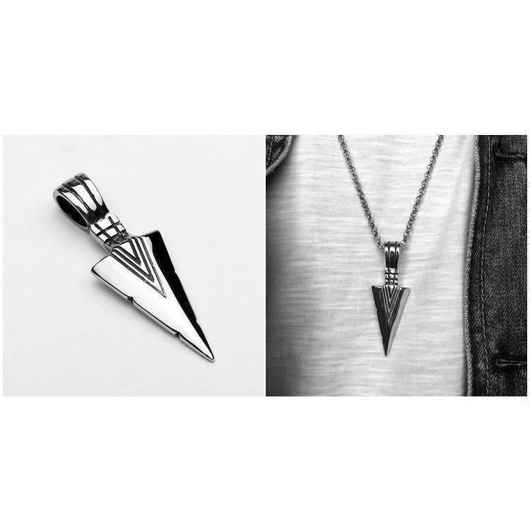 Unisex Triangular Spearhead Necklaces - The Black Ravens