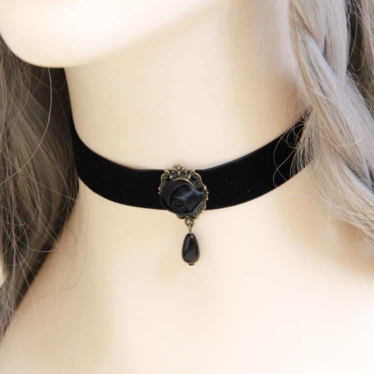 Women's Black Rose Collar Choker Pendants - The Black Ravens